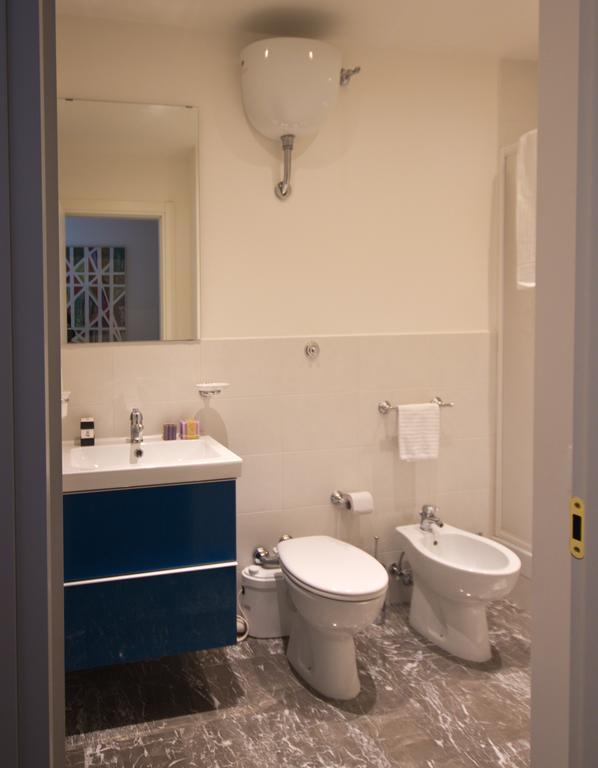 B&B Vatican Doors ローマ エクステリア 写真